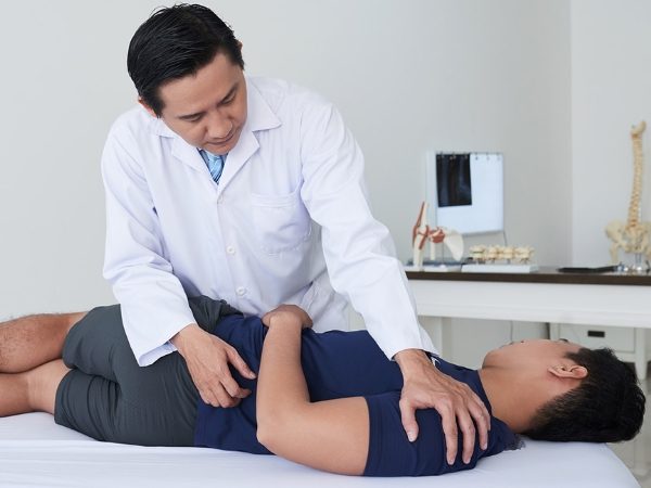 Chiropractor treatment session image